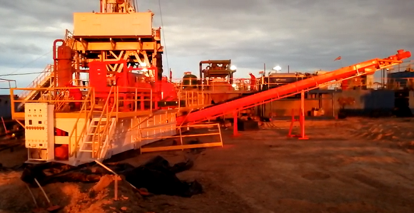 新疆油基泥漿不落地現場